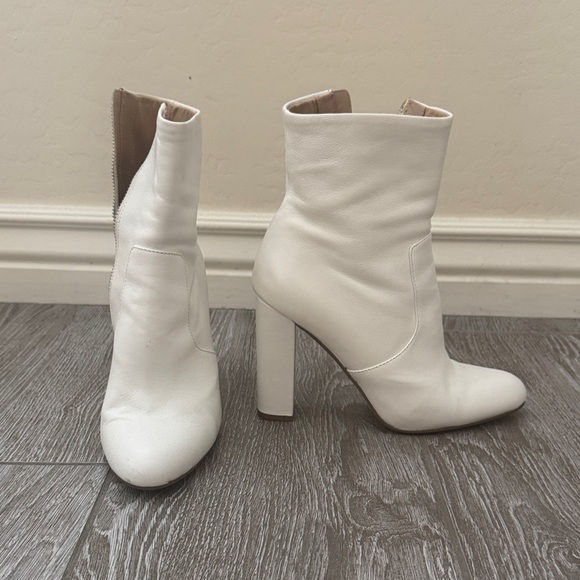 Steve Madden Shoes - Steve Madden White Leather High Block Heel Ankle Boots